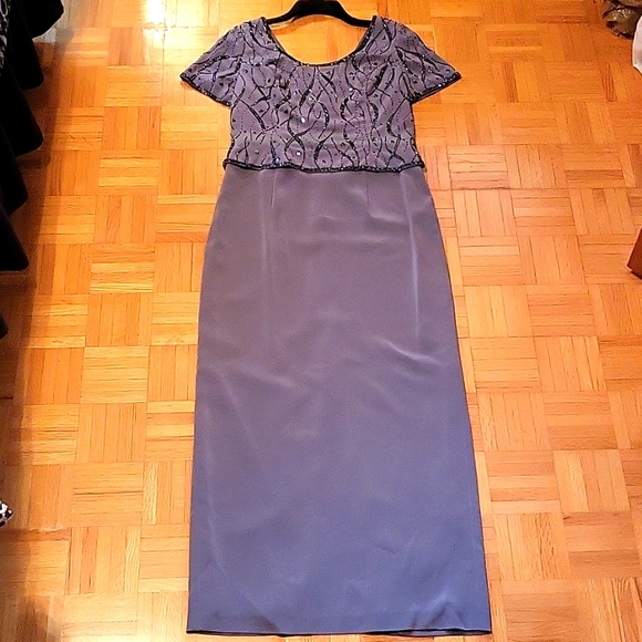 SALE! SHOWSTOPPER Sequined Silver Gown & Jacket! Mon Cheri Bridals, 10 - Picture 4 of 16